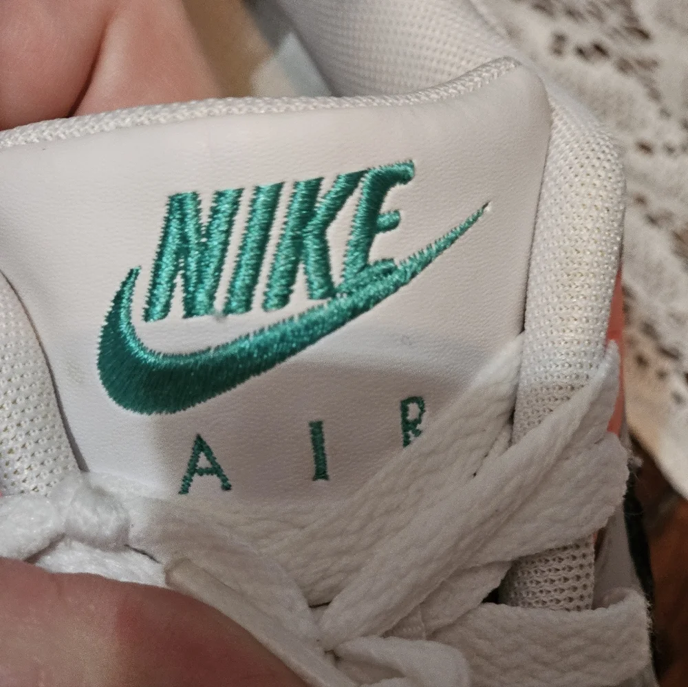 Nike Air Max Women's Size 10 - Picture 4 of 6